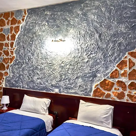 Anna * マラティアス